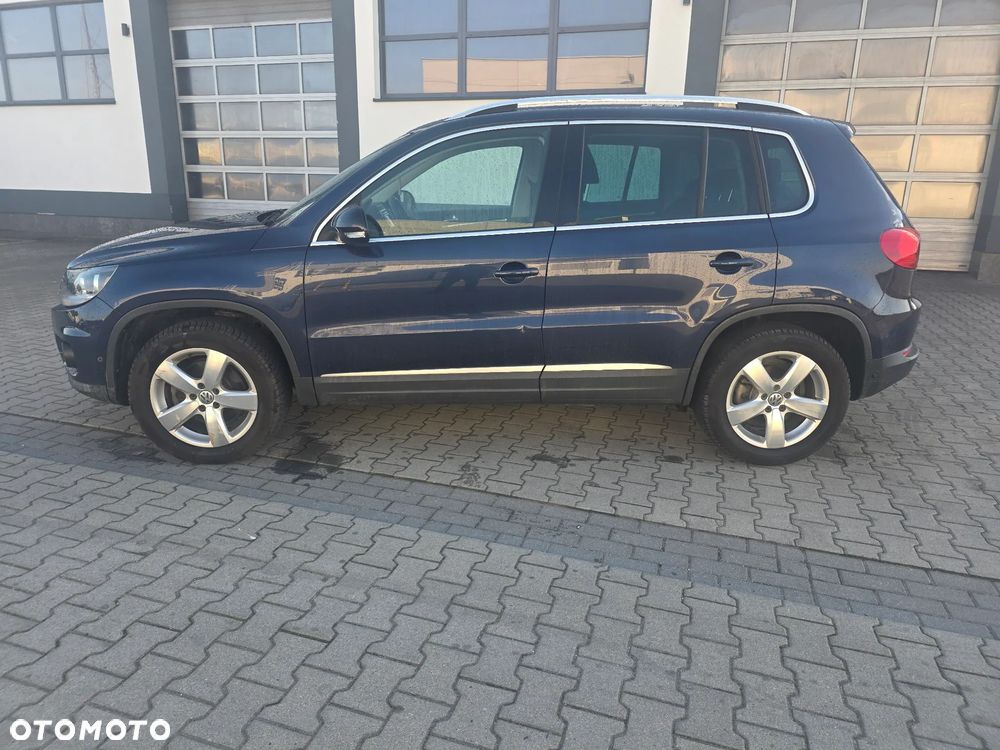 Volkswagen Tiguan 2.0 TDI DPF 4Motion BlueMotion Technology Exclusive - 9