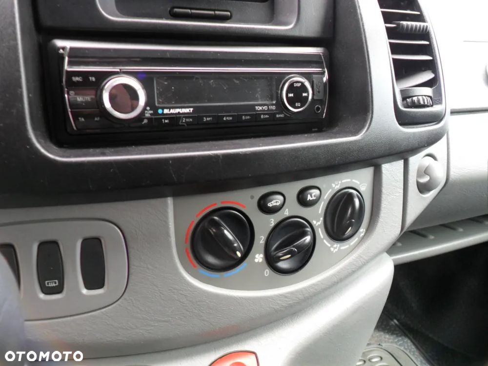 Renault trafic - 10