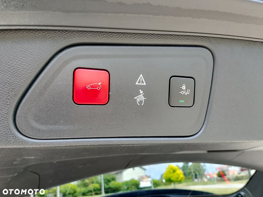Peugeot 3008 BlueHDi 130 Stop & Start EAT8 Active Business-Paket - 37