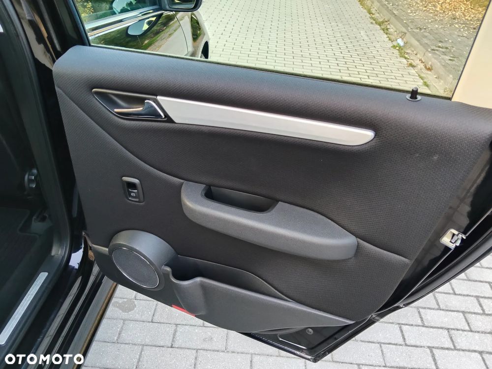Mercedes-Benz Klasa B - 16