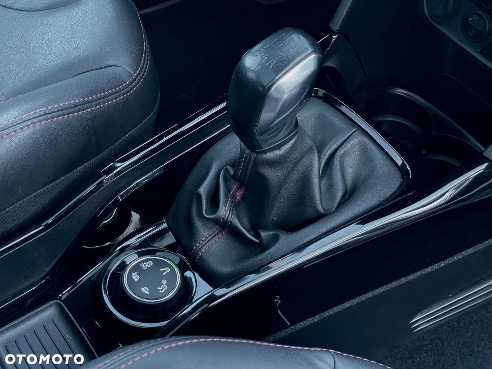 Peugeot 2008 PureTech 110 Stop&Start GT-Line Edition - 26