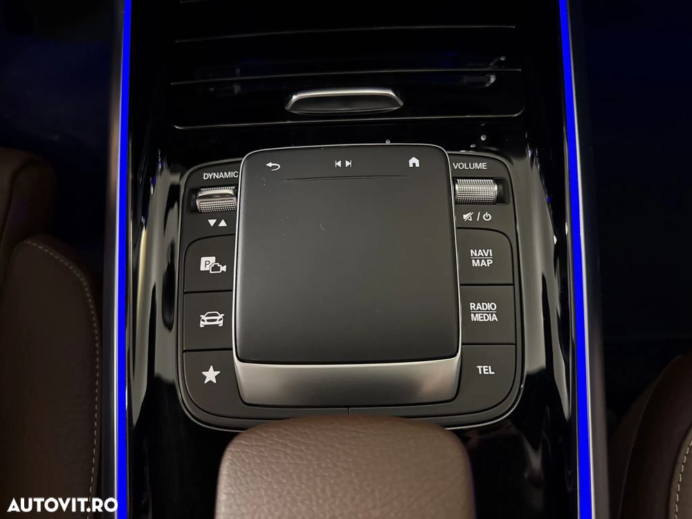 Mercedes-Benz GLA - 18