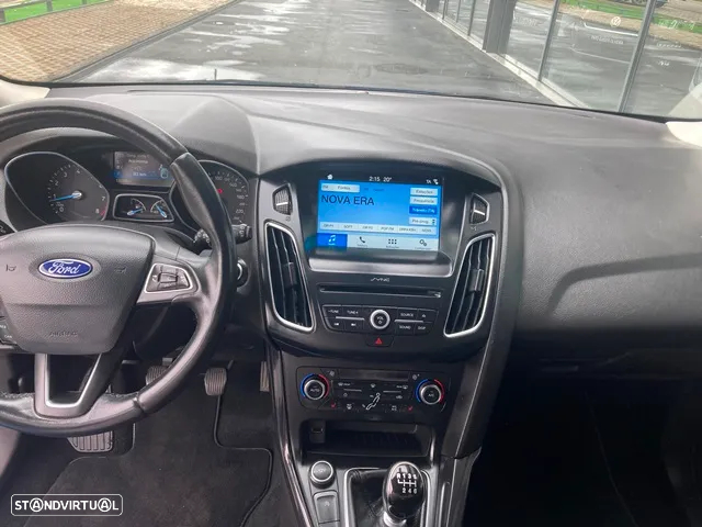 Ford Focus SW 1.0 EcoBoost S&S Titanium - 20