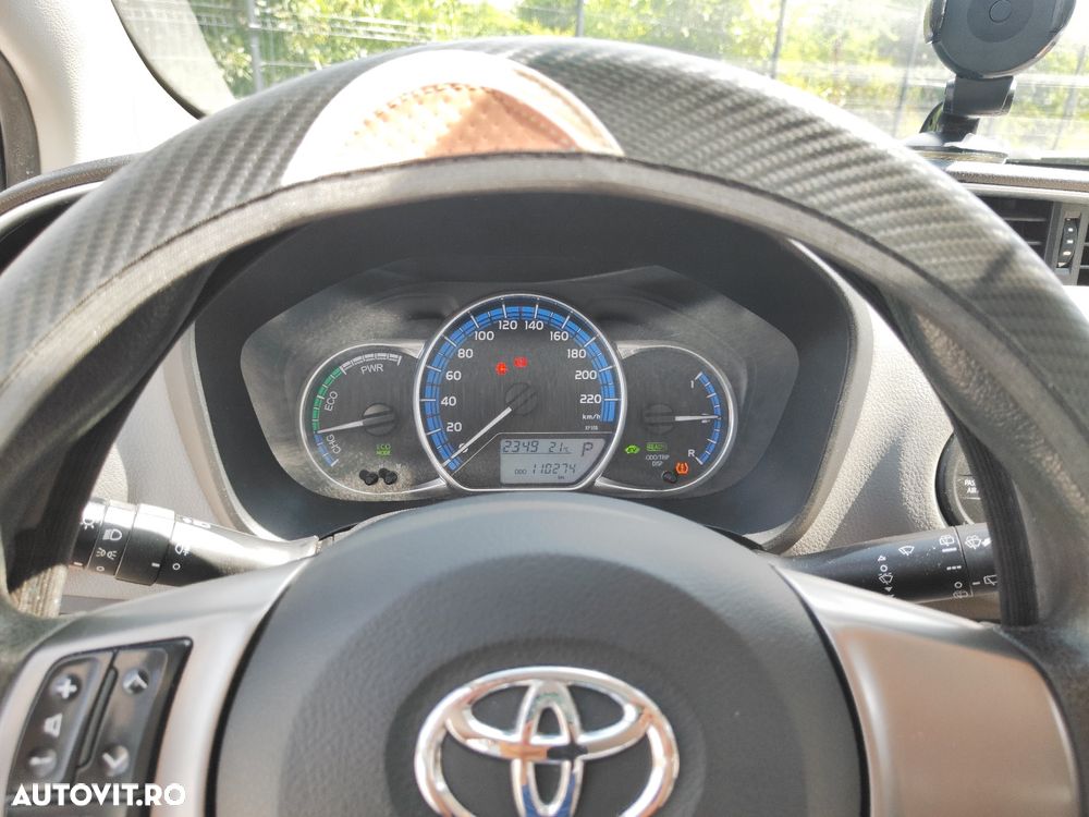Toyota Yaris - 9