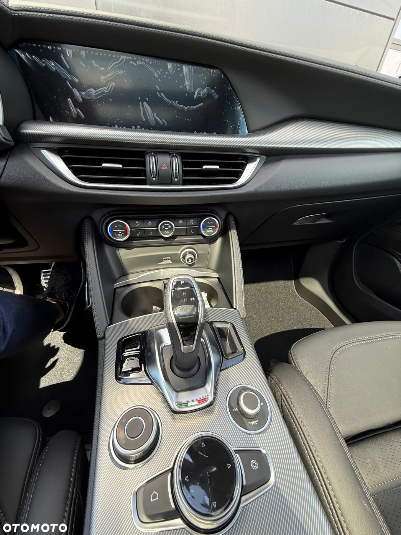Alfa Romeo Stelvio 2.0 Turbo Veloce Q4 - 17