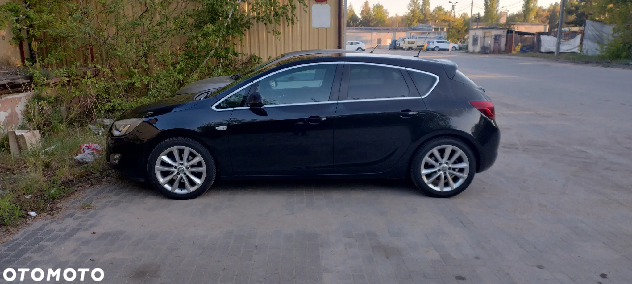 Opel Astra 1.6 Turbo Cosmo - 5