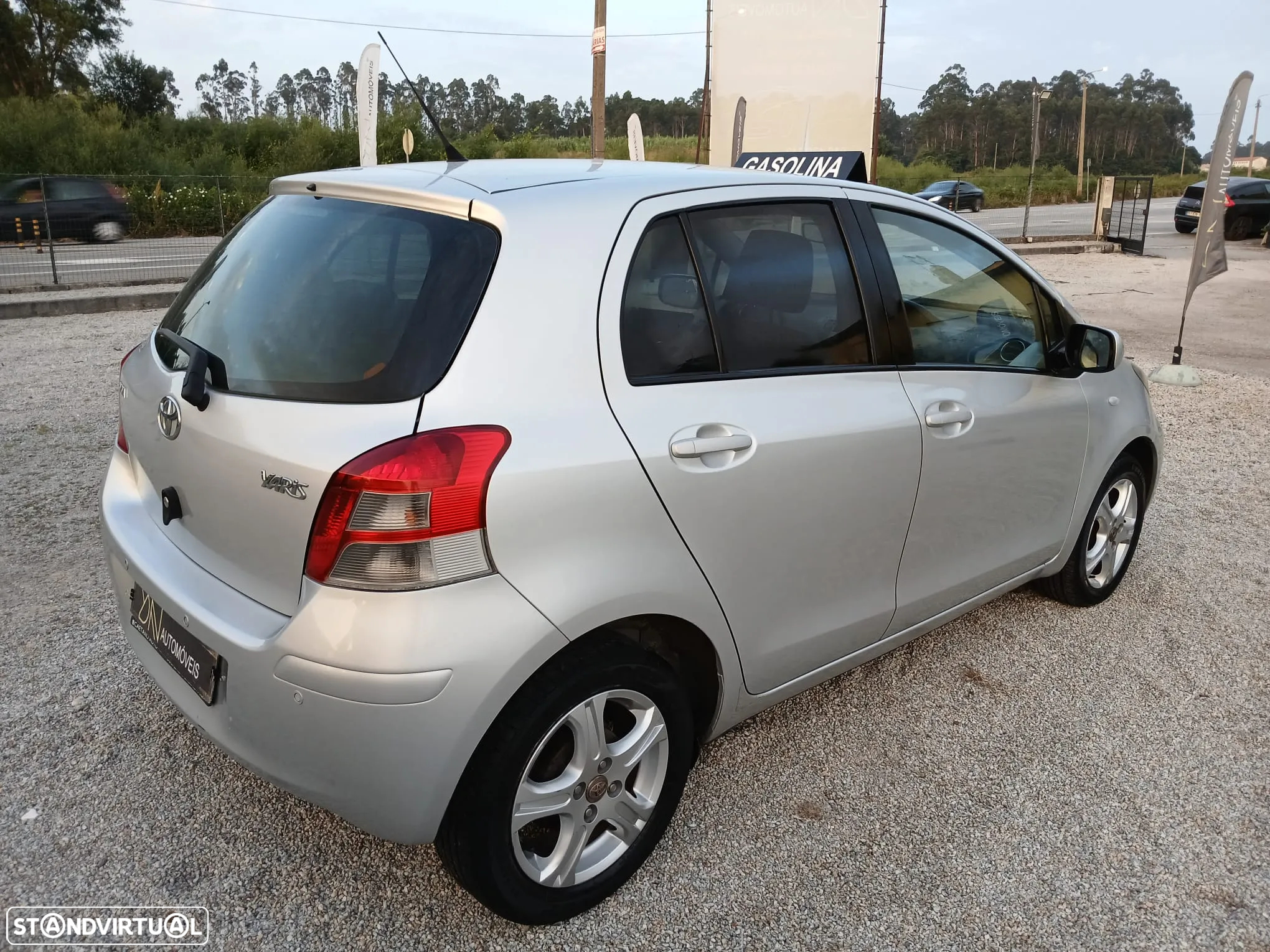 Toyota Yaris 1.0 VVT-i AC - 6