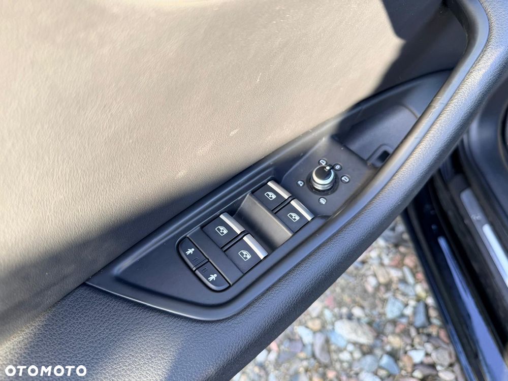 Audi A4 Avant 3.0 TDI quattro tiptronic sport - 17