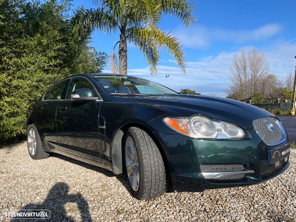 Jaguar XF 2.7 D V6 Premium Luxury - 4