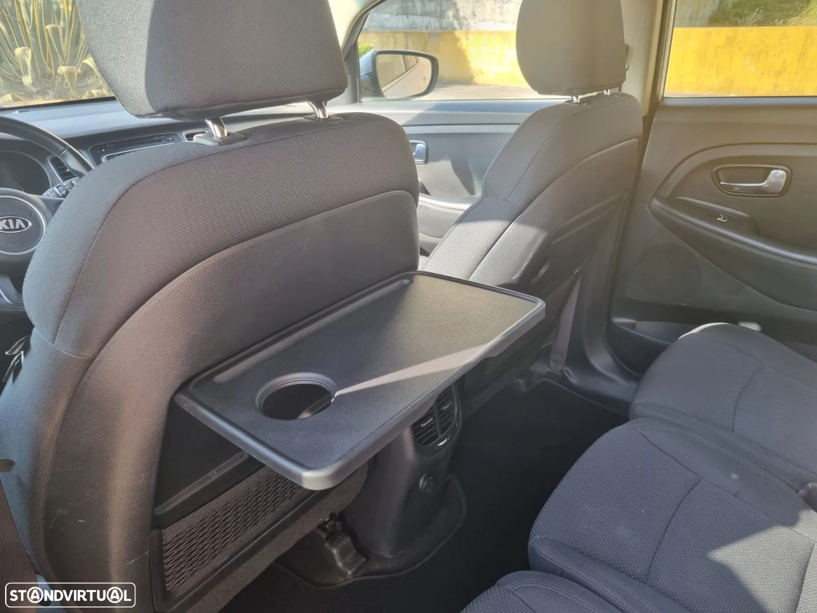 Kia Carens 1.7 CRDi ISG TX - 23