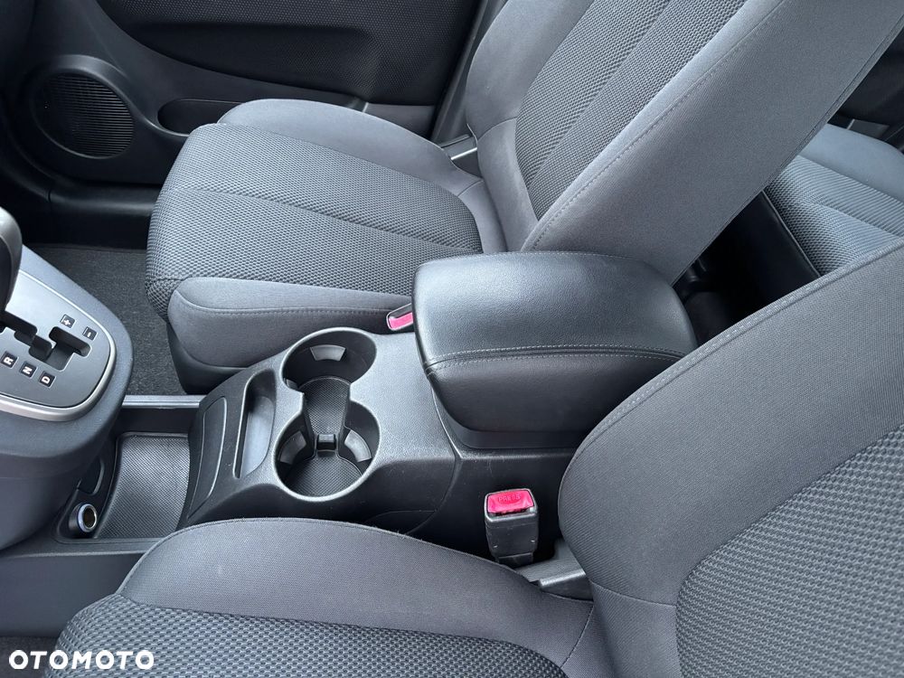 Kia Carens CRDi DPF EX - 25