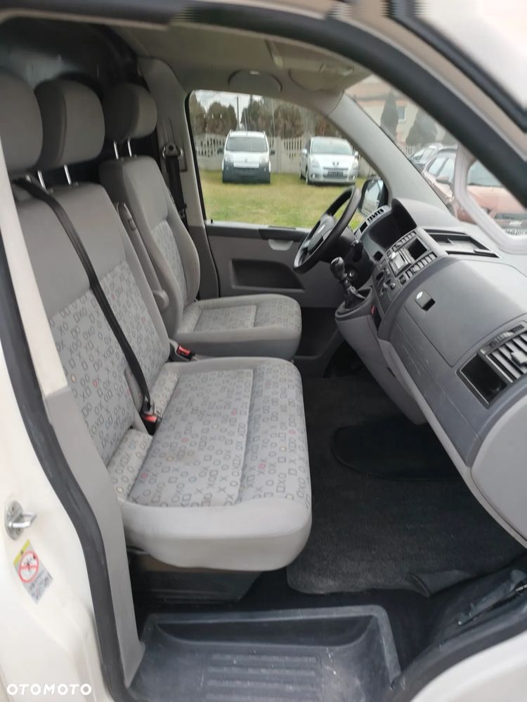 Volkswagen Transporter - 9