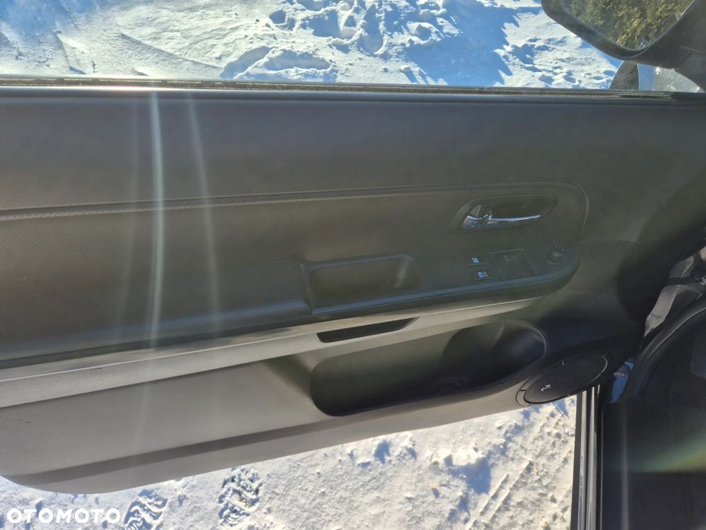 Suzuki Grand Vitara 1.9 DDiS Comfort DPF - 12