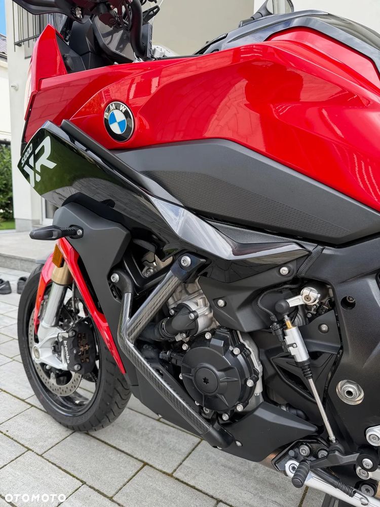 BMW XR - 8