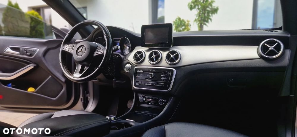 Mercedes-Benz CLA 250 7G-DCT Sport - 15