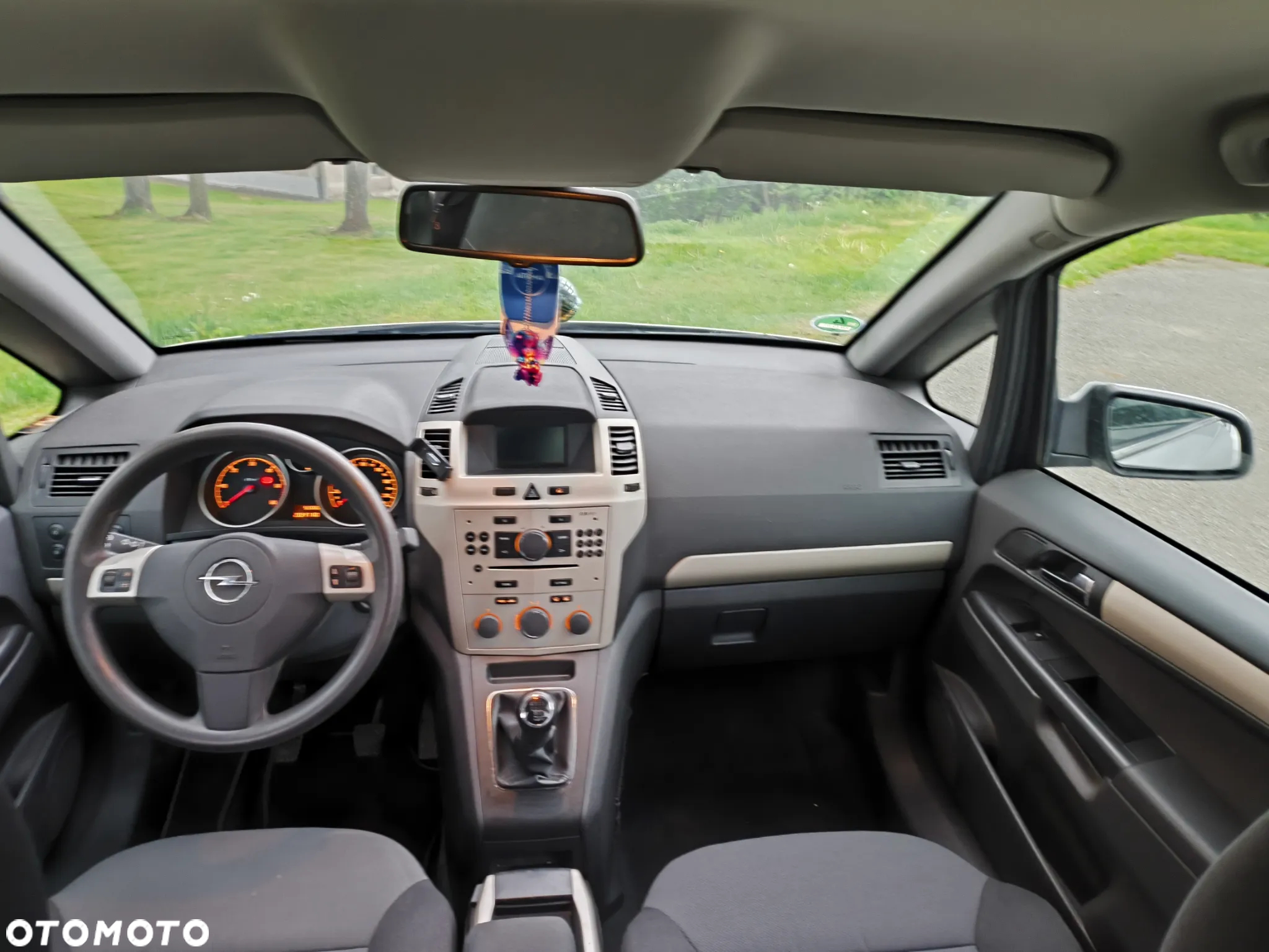 Opel Zafira - 13