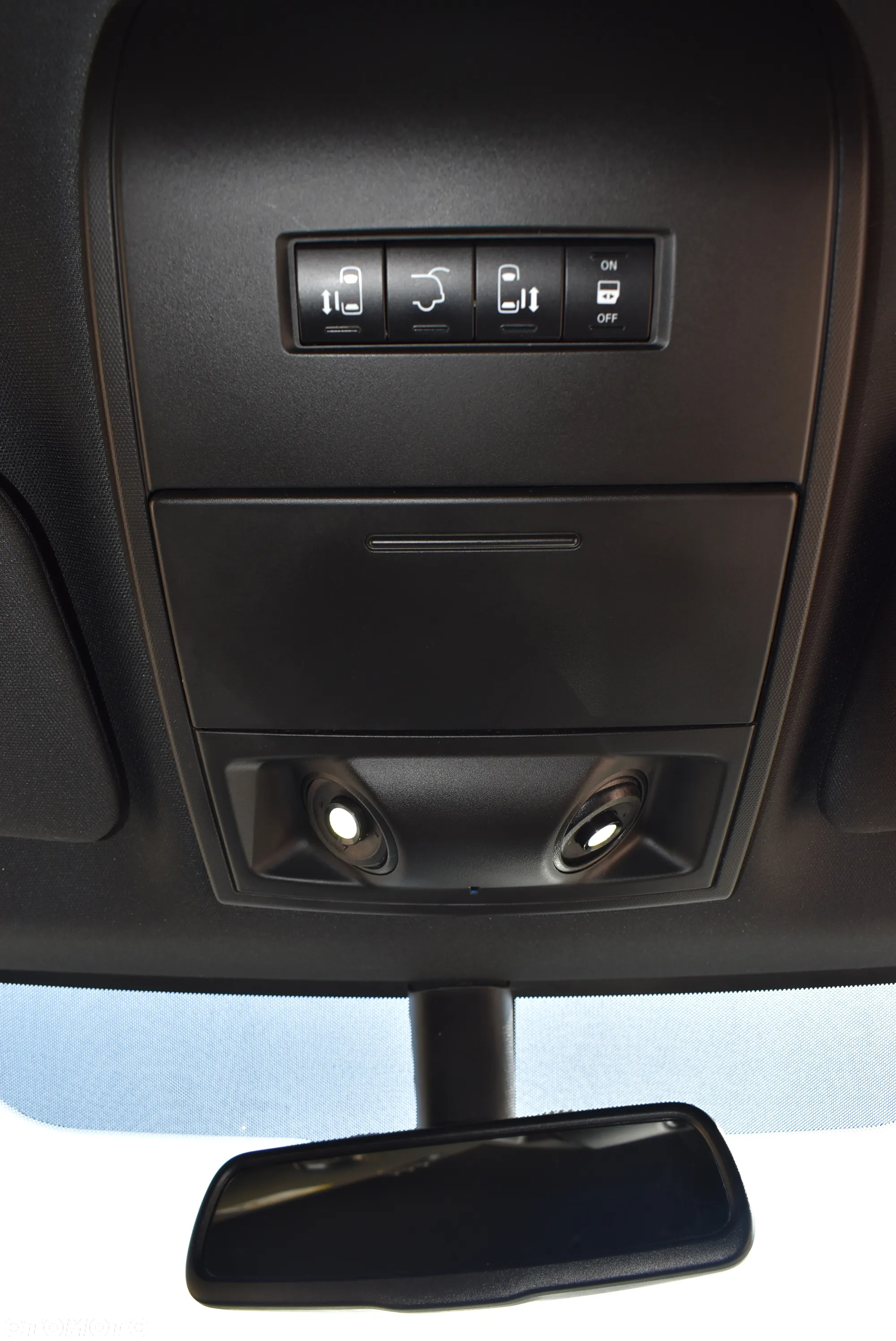 Dodge Grand Caravan 3.6 R/T - 33