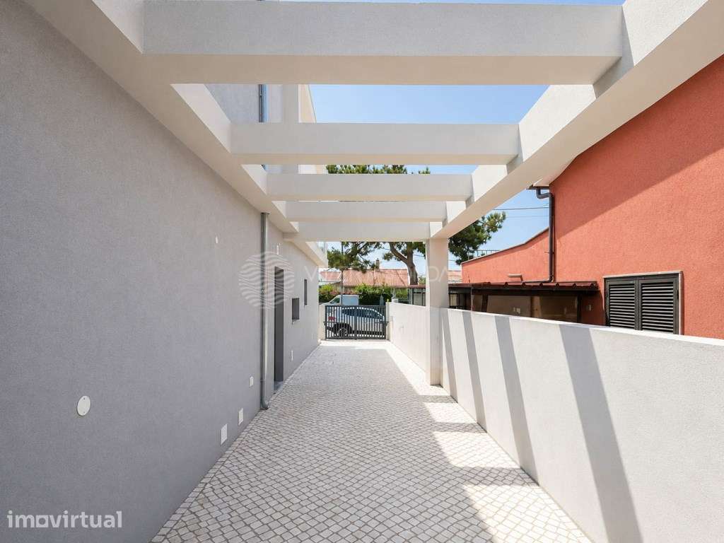 OFERTA DA ESCRITURA | Moradia T3 | Em construção | Fernão Ferro - Grande imagem: 2/28