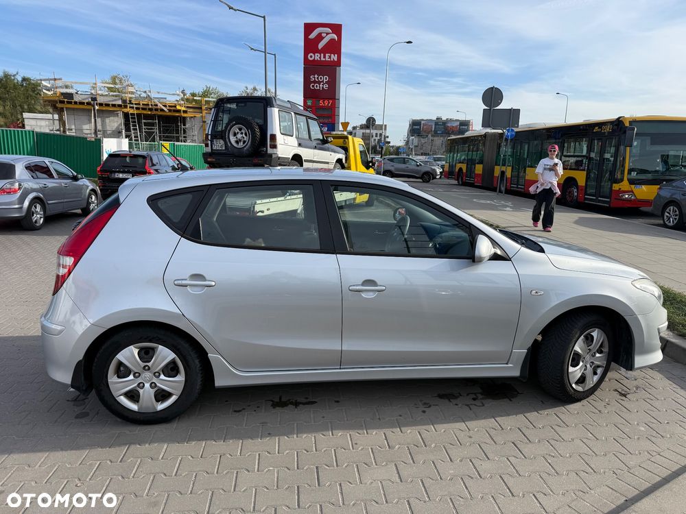 Hyundai i30 1.4 Comfort - 1