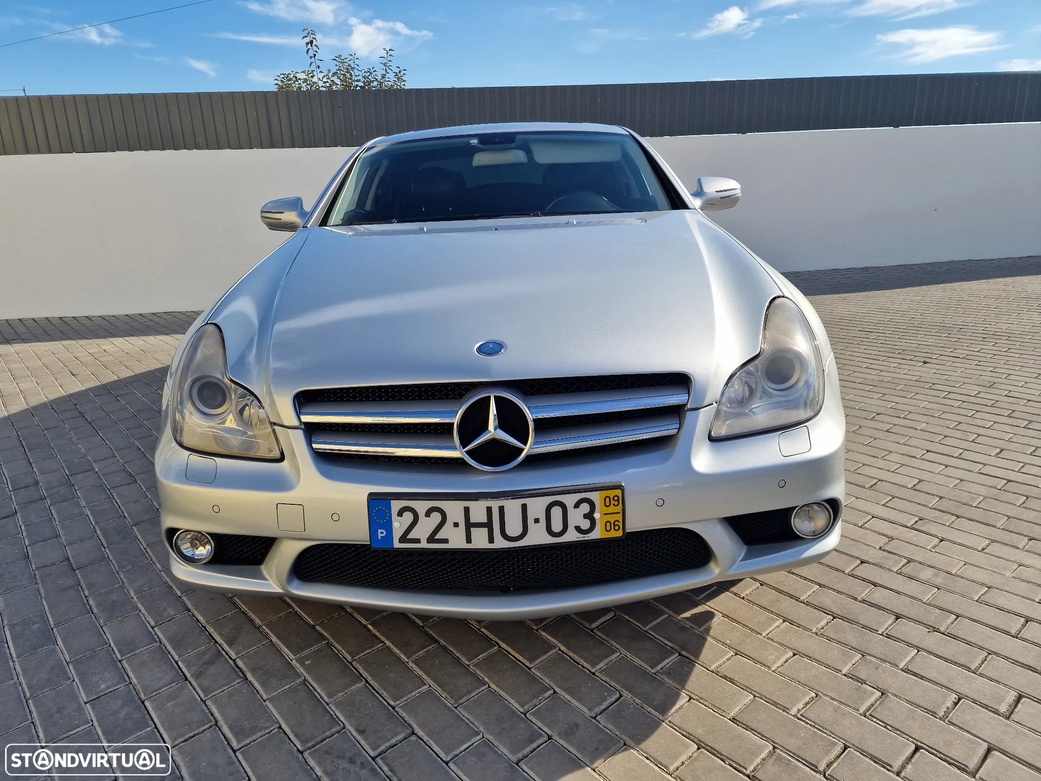 Mercedes-Benz 350 - 6