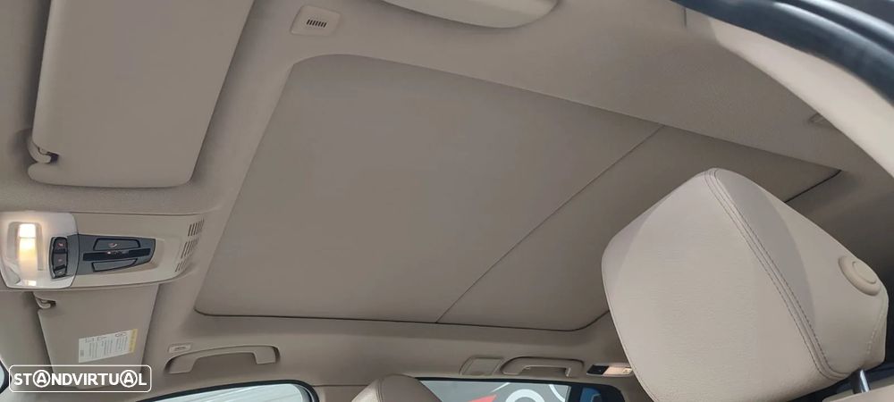 BMW 320 d Touring Aut. Sport Line - 12