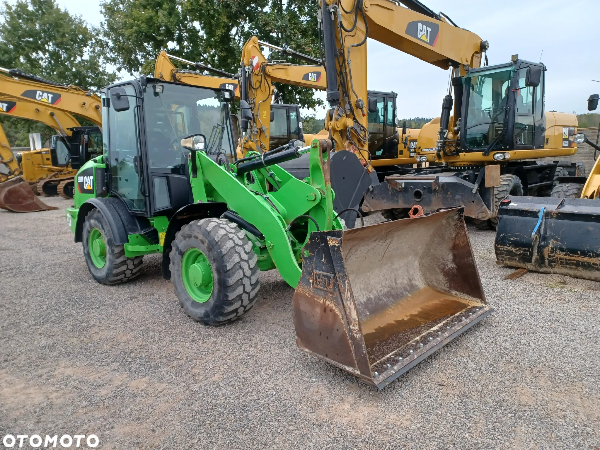 Caterpillar CAT 906 M - 10