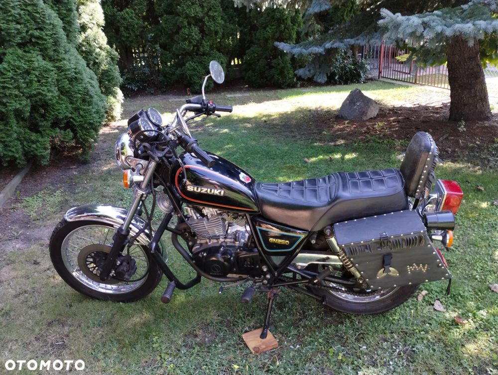 Suzuki GN - 8