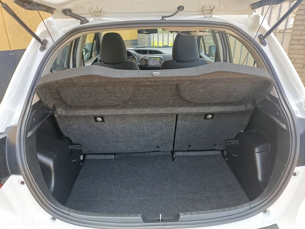 Toyota Yaris 1.5 Premium - 17
