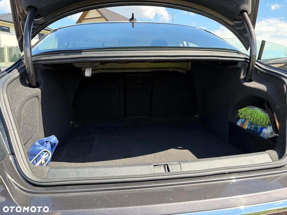 Volkswagen CC - 10