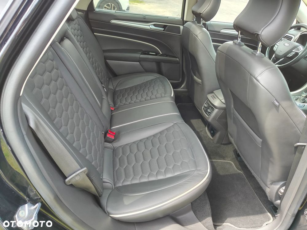 Ford Mondeo Vignale 2.0 TDCi 4WD PowerShift - 31