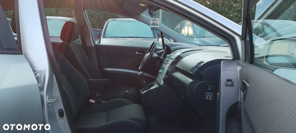 Toyota Corolla Verso 2.2 D-4D Gold + 7os - 19