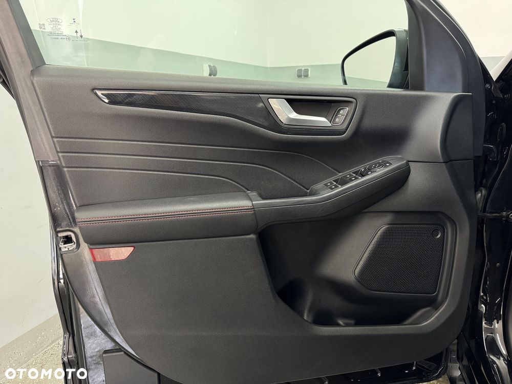 Ford Kuga 1.5 EcoBlue ST-LINE - 21