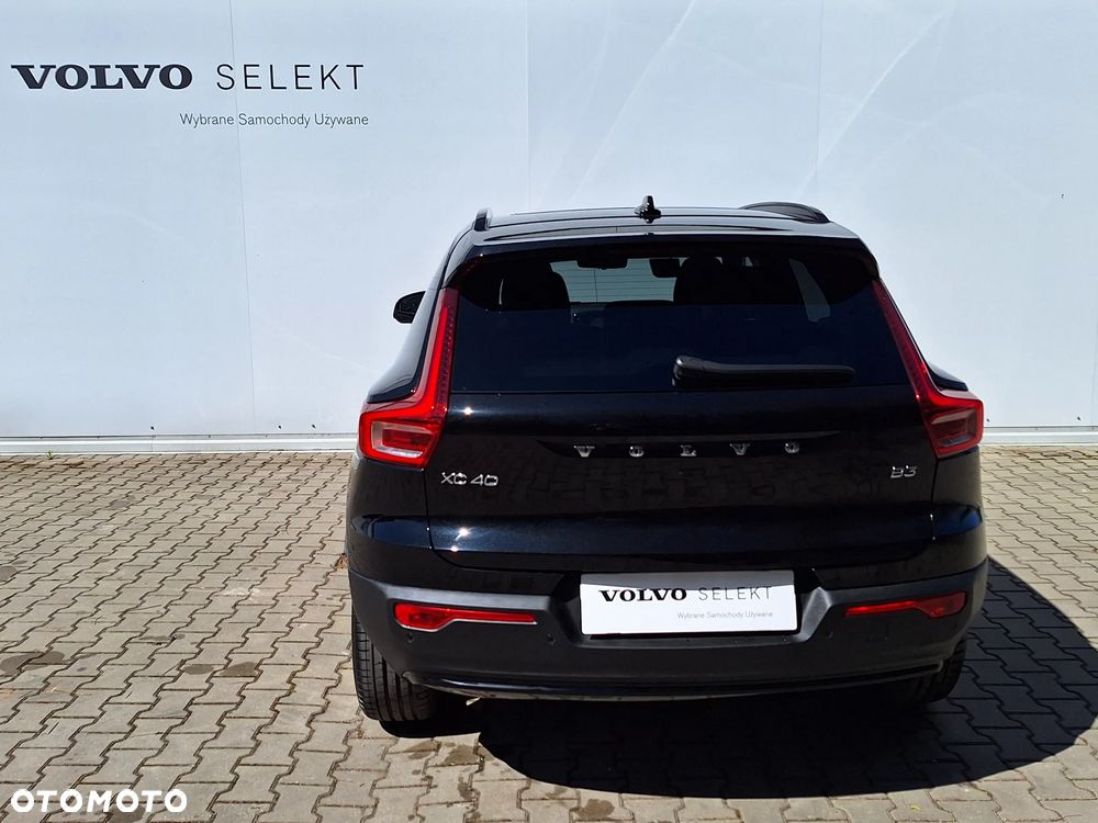 Volvo XC 40 B3 Ultra Dark - 6