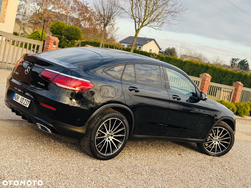 Mercedes-Benz GLC 300 d 4Matic 9G-TRONIC AMG Line Plus - 31