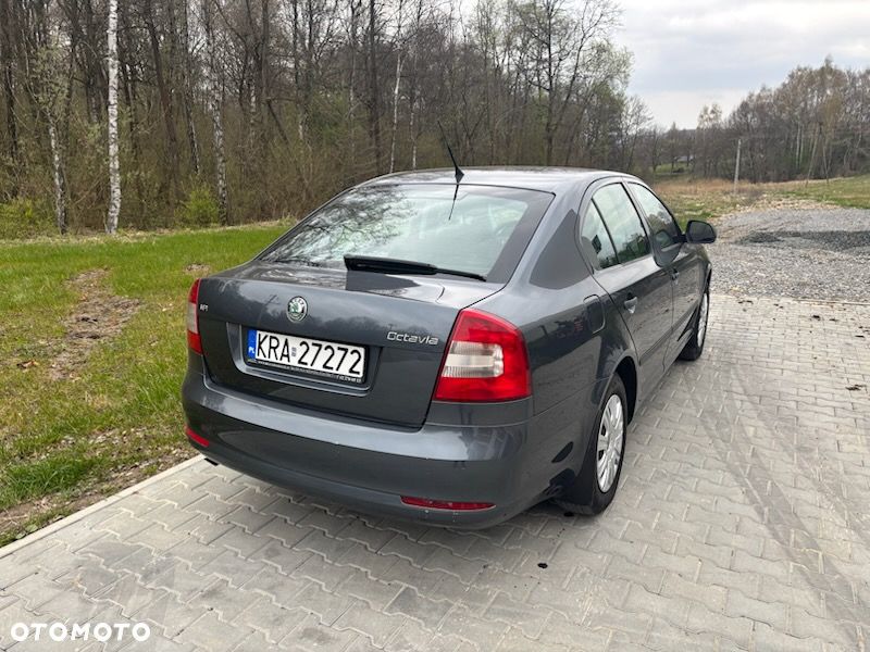 Skoda Octavia 1.6 Mint - 5