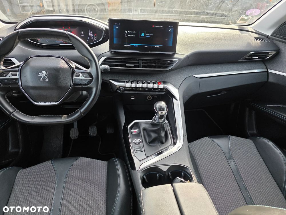 Peugeot 5008 PureTech 130 Stop & Start Allure Pack - 10