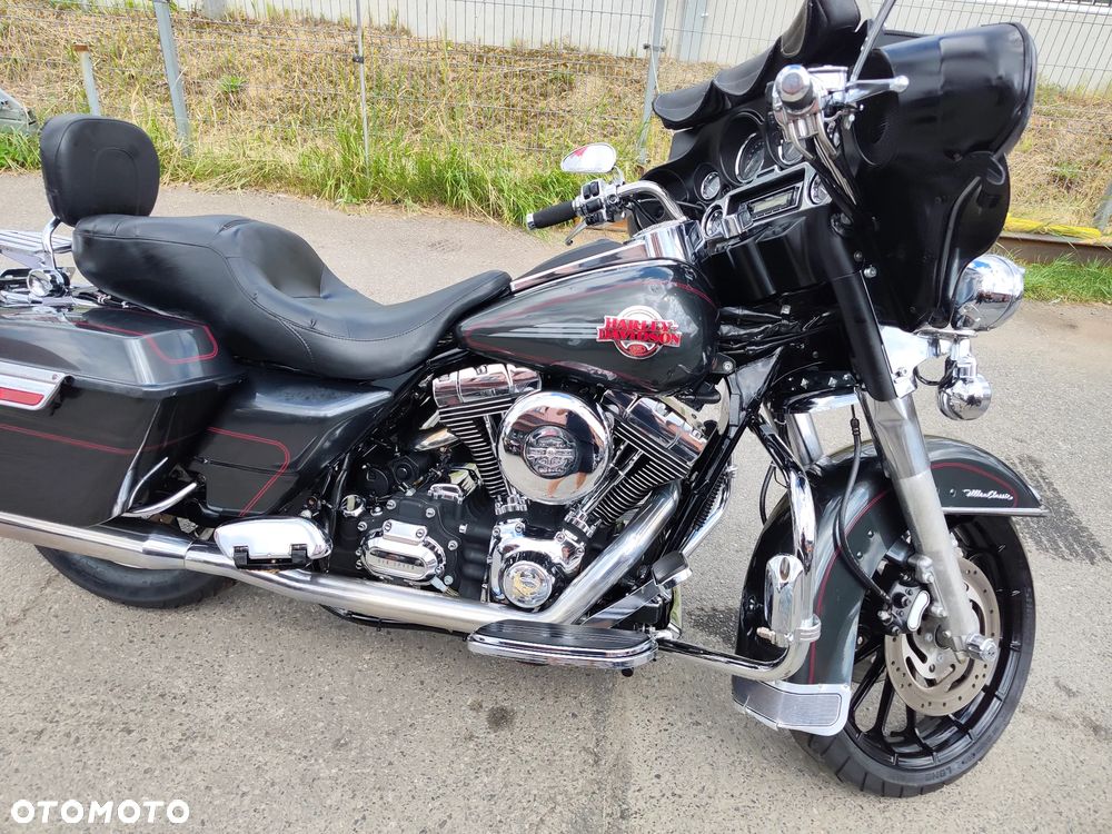 Harley-Davidson Touring Electra Glide - 32