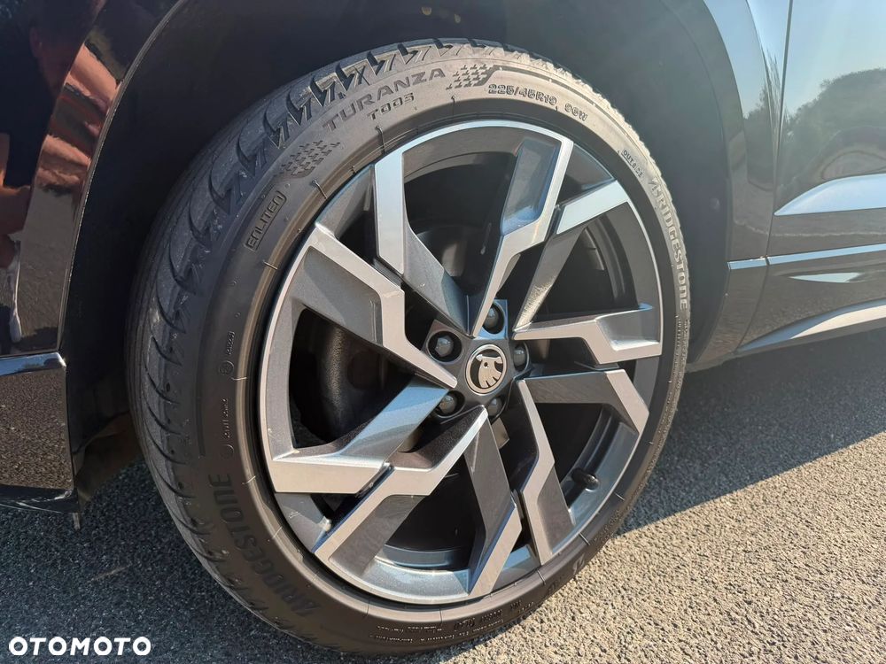 Skoda Karoq 2.0 TDI SCR 4x4 DSG Sportline - 24