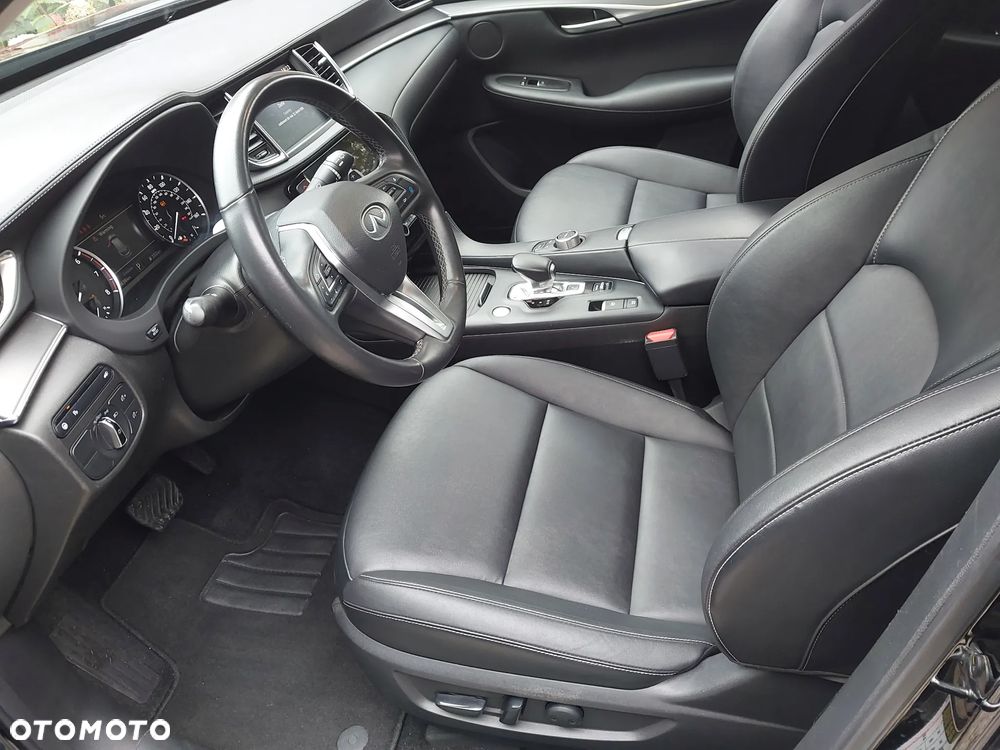 Infiniti QX50 - 10