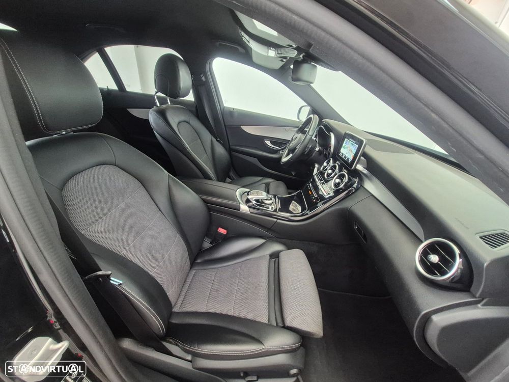 Mercedes-Benz C 220 d 4Matic 7G-TRONIC AMG Line - 21