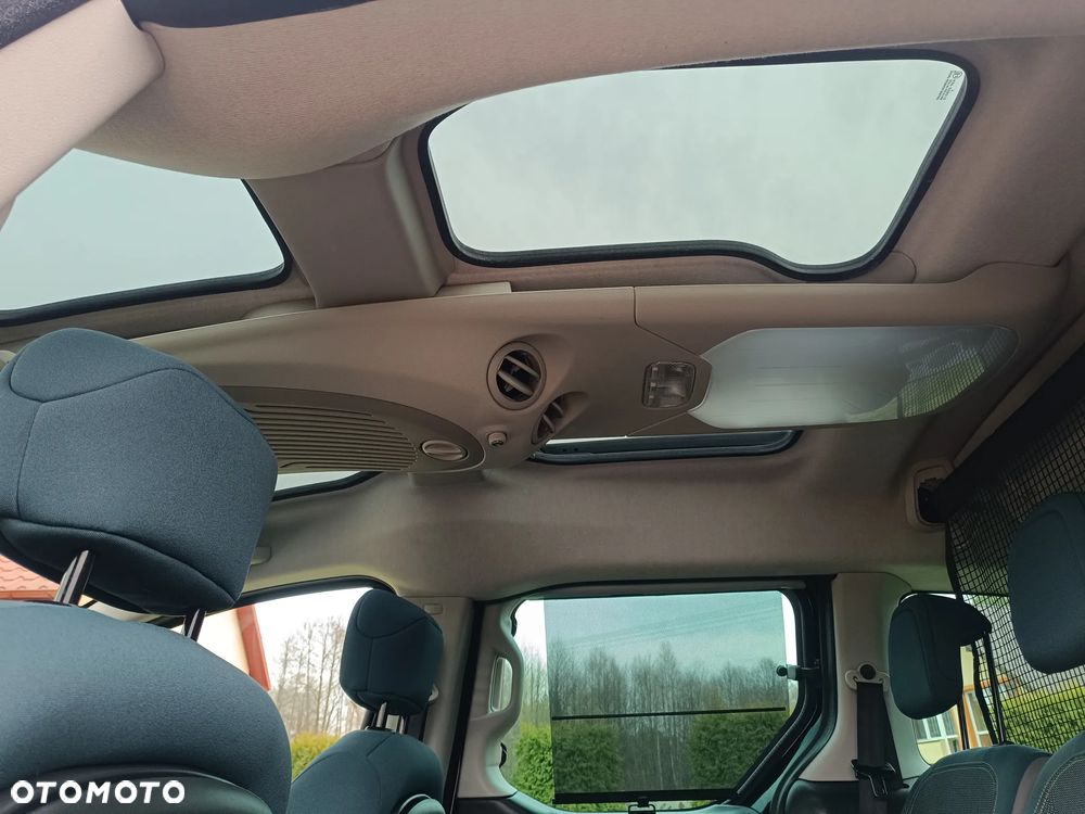 Citroën Berlingo Multispace BlueHDi 120 S&S SHINE - 32