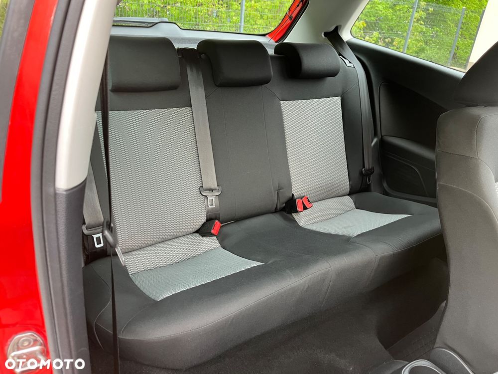Volkswagen Polo 1.6 TDI Comfortline - 9