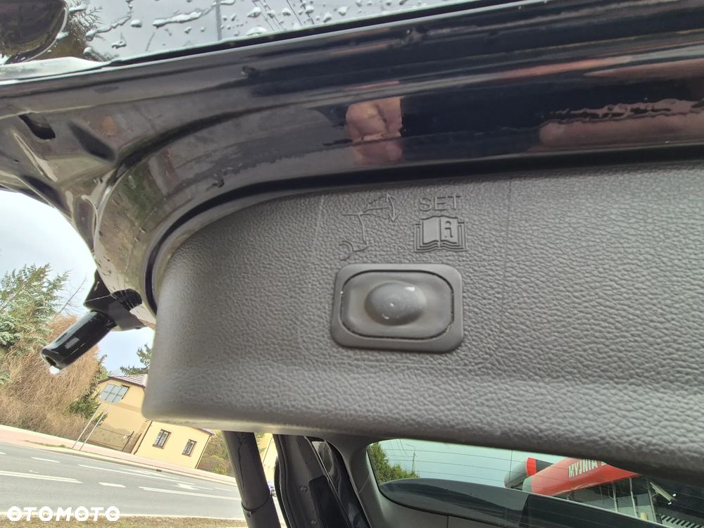 Ford Kuga 2.0 TDCi 4x4 ST-Line - 31