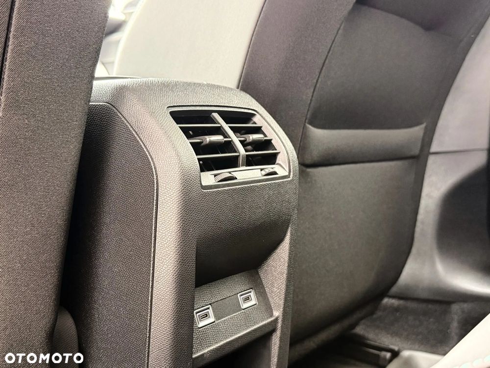Peugeot 308 1.2 PureTech Allure Pack S&S EAT8 - 22