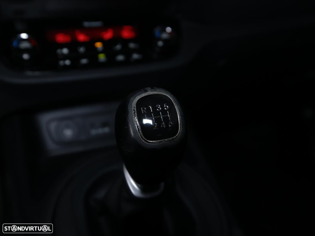Kia Sportage - 18
