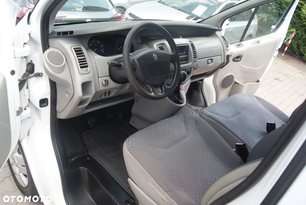 Renault Trafic - 28
