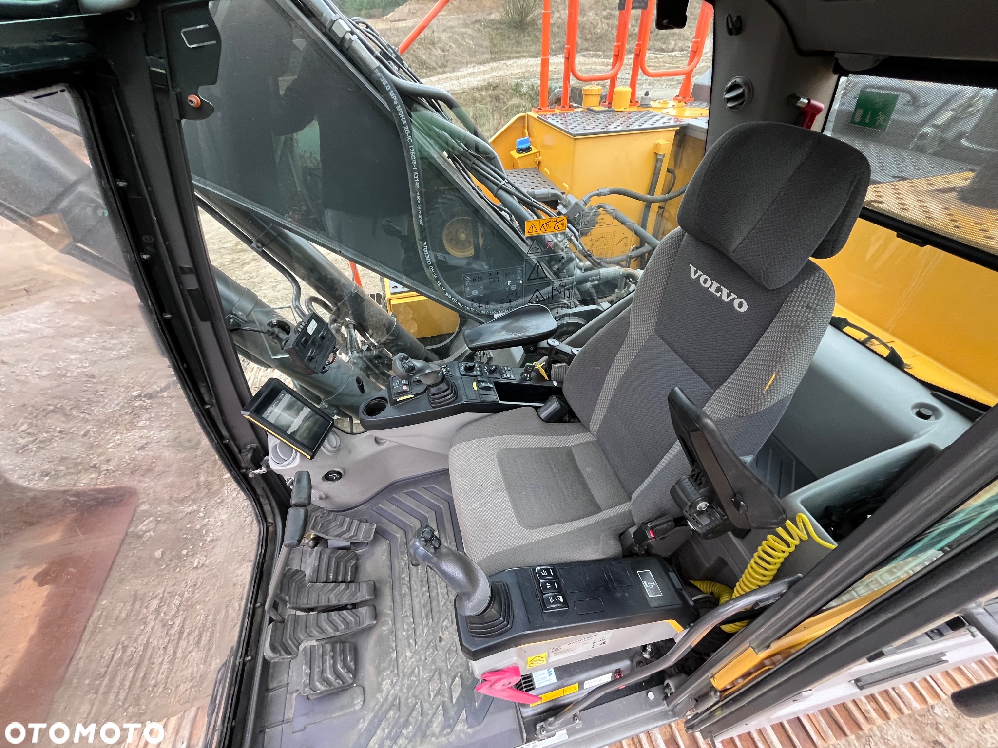 Volvo EC250EL - 34
