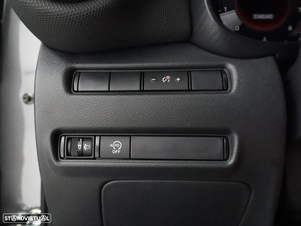 Nissan Juke 1.0 DIG-T N-Connecta - 15