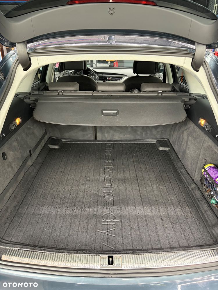 Audi A6 Avant 2.0 TDI Ultra S tronic - 9
