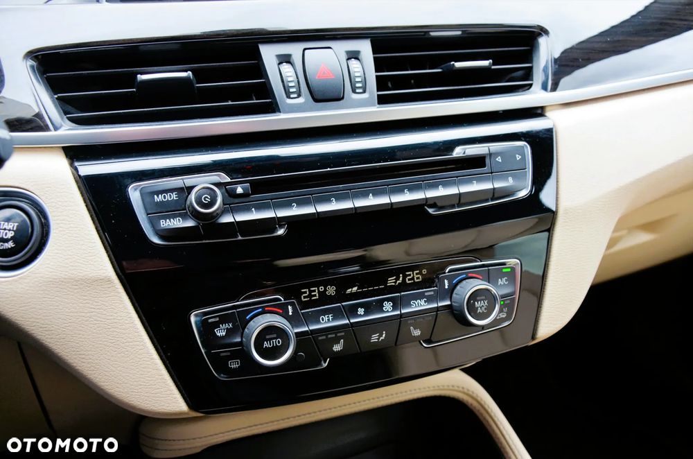 BMW X1 xDrive28i xLine - 19